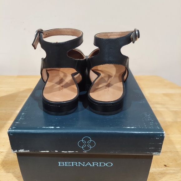 Bernardo Ellie Ankle Strap Flat - Picture 7 of 12